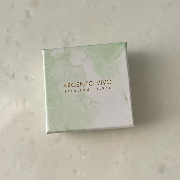 + ARGENTO VIVO + Sterling Silver CZ Coin Pendant Necklace - Picture 4 of 6